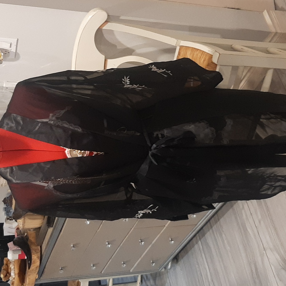 Vintage lavie en rose black embroidery robe